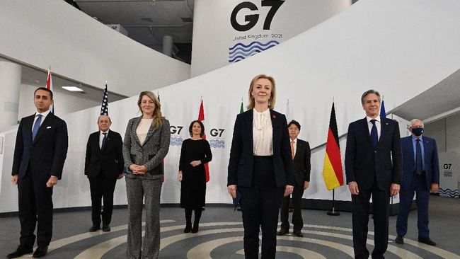 G7